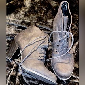 Black boot heels wore once